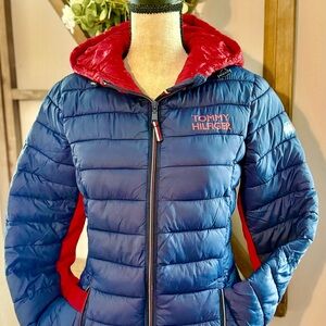 Tommy Hilfiger Women's Red and Blue Puffer Jacket